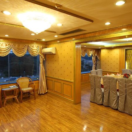 Donghai Grand Hotel Qingdao Zewnętrze zdjęcie
